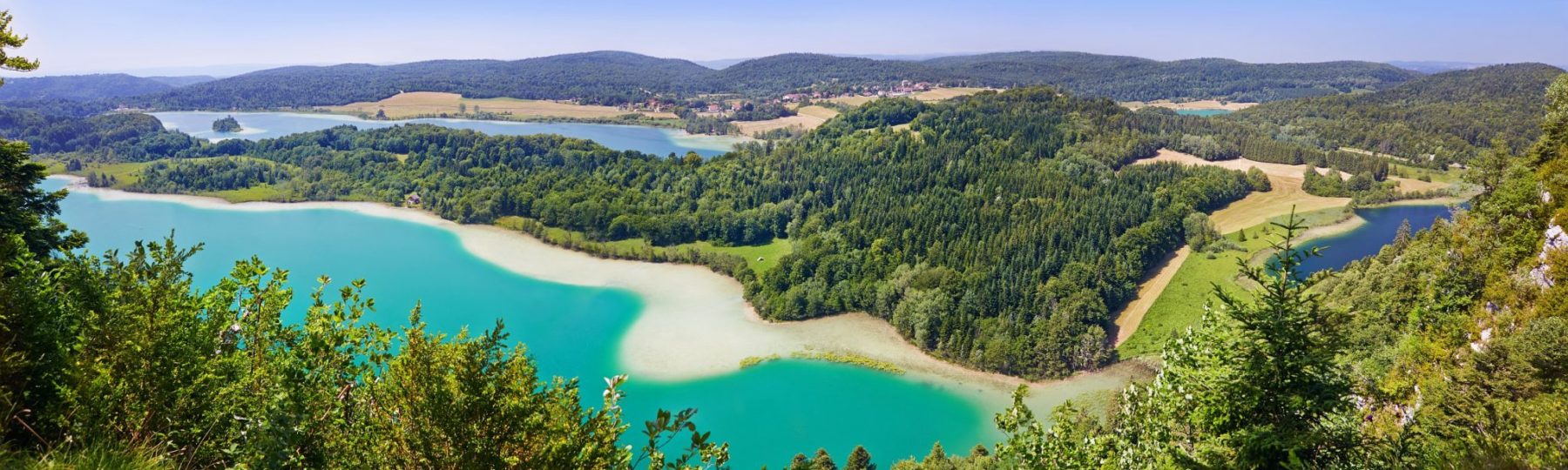Vue panoramique du le belvédère des 4 lacs © Maxime Coquard/Jura Tourisme