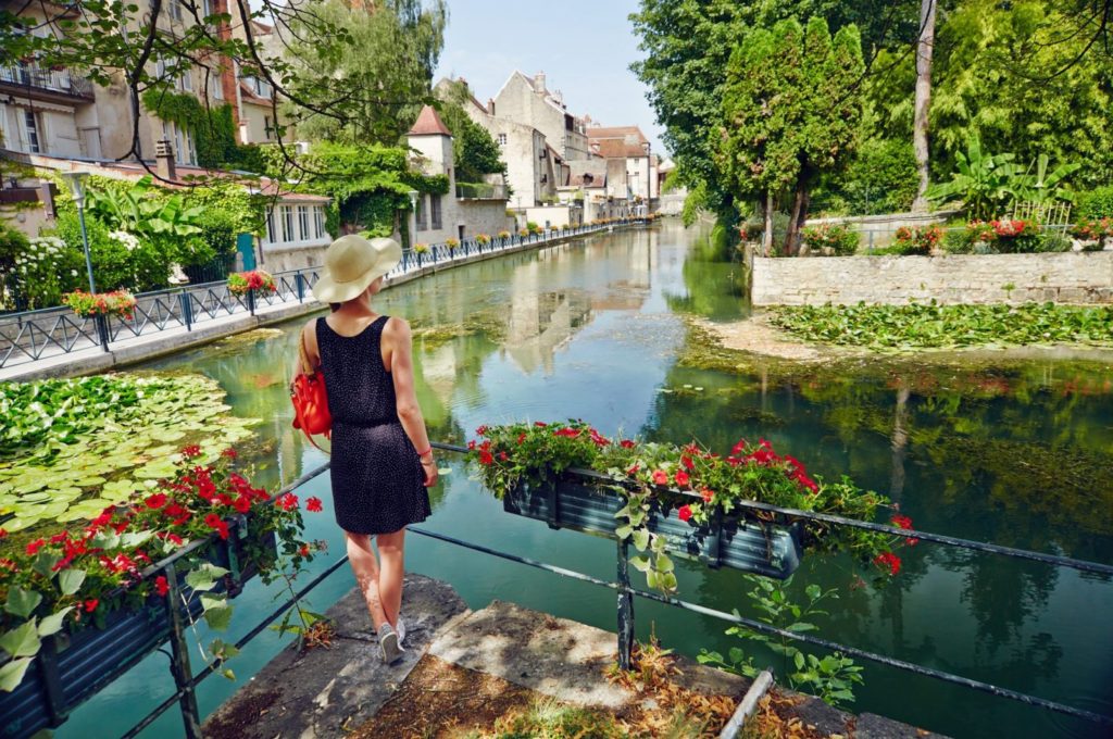 Canal des Tanneurs à Dole © Maxime Coquard/Jura Tourisme 