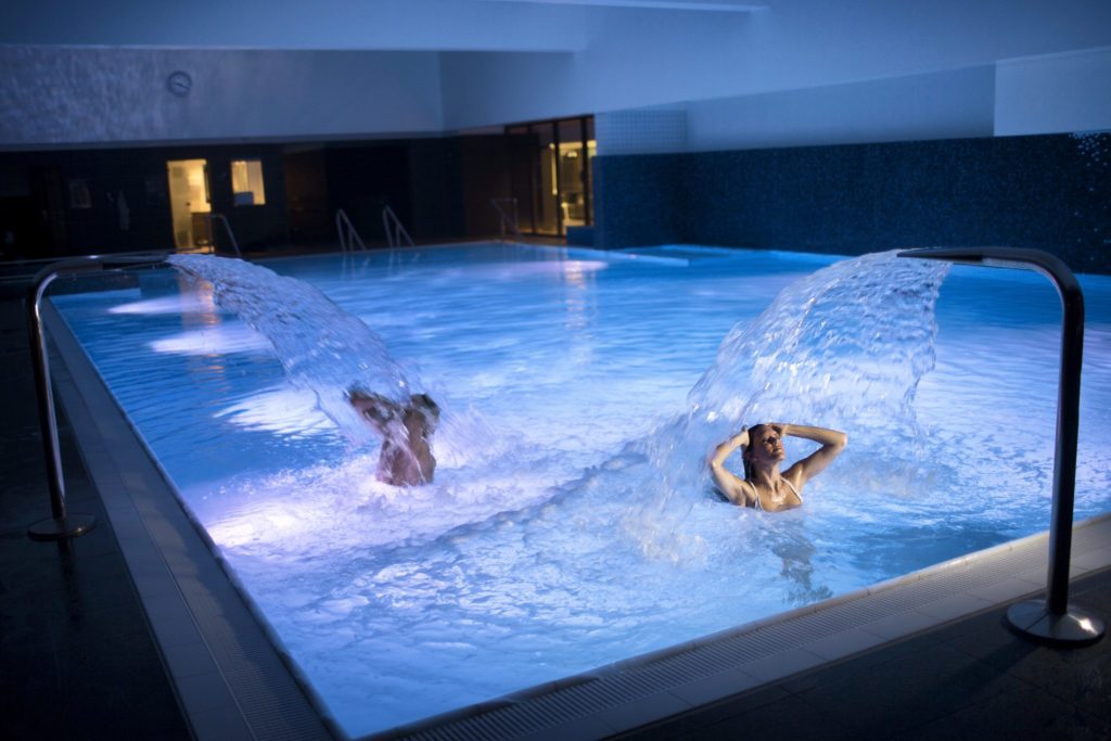 Piscine des Thermes de Salins-les-Bains © Pascal Régaldi/ThermaSalina
