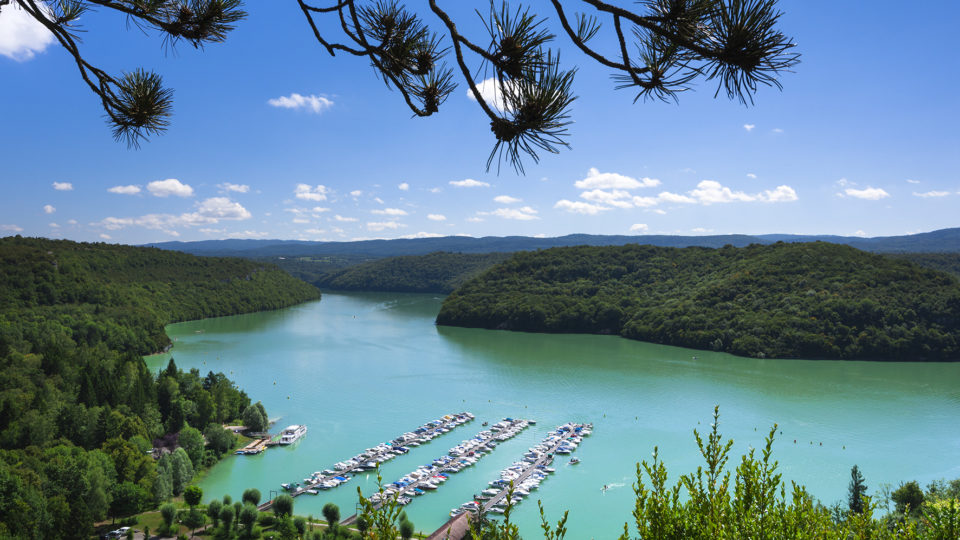 Le Lac de Vouglans © Stéphane Godin/Jura Tourisme
