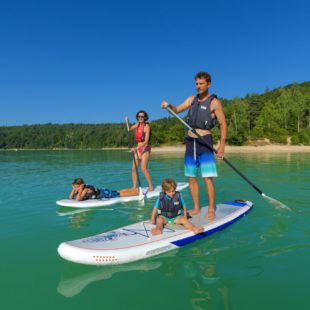 Stand up paddle en famille sur le lac de Vouglans