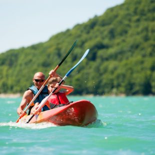 Canoë-kayak sur le lac de Chalain
