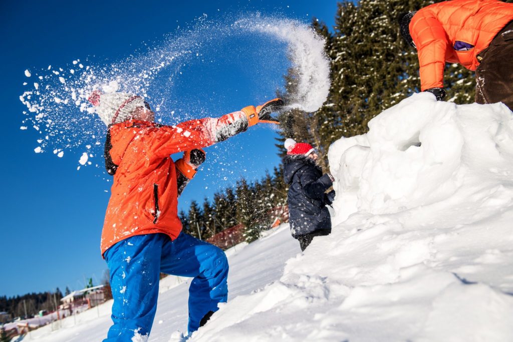 Jeux de neige à la station des Marais à Morbier © Benjamin Becker/Jura Tourisme