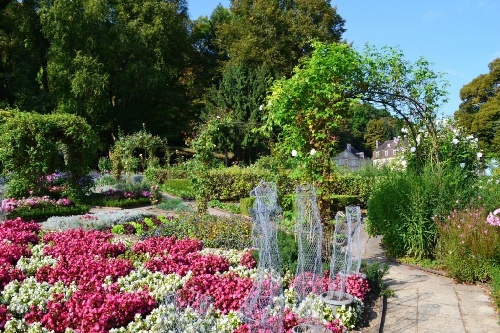 Jardin des Jeux et Château d'Arlay © Jura Tourisme