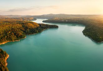 Le lac et barrage de Vouglans