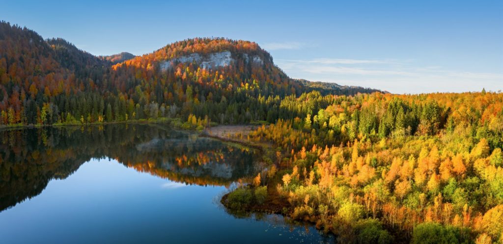 Lac de Bonlieu © Stéphane Godin / Jura Tourisme