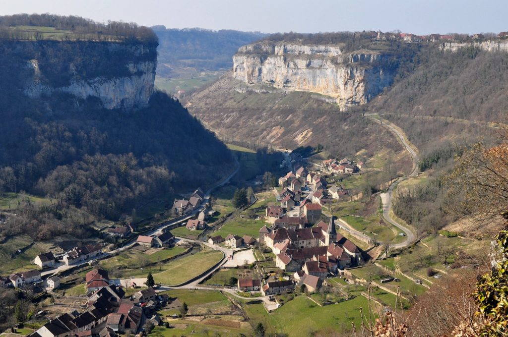 Baume-les-messieurs © Jack Carrot/Jura Tourisme