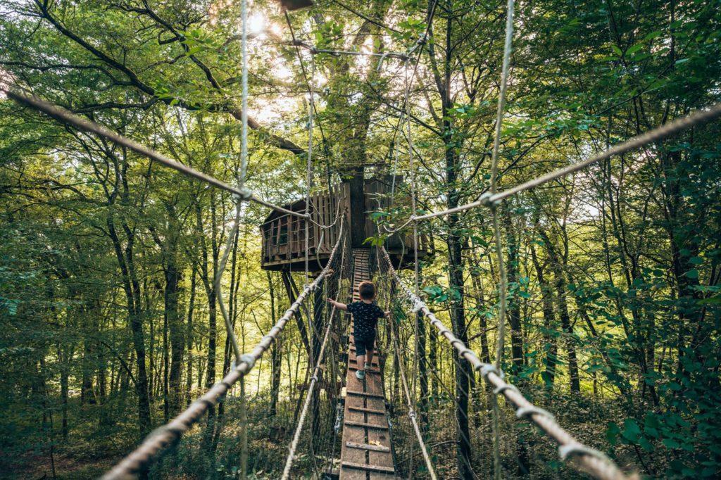Cabanes du Bois Clair à Ranchot © Prépare ta Valise/Jura Tourisme