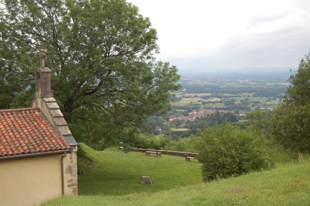 La chappelle et la tour de l'Aubépin © Aline Dalloz/Jura Tourisme
