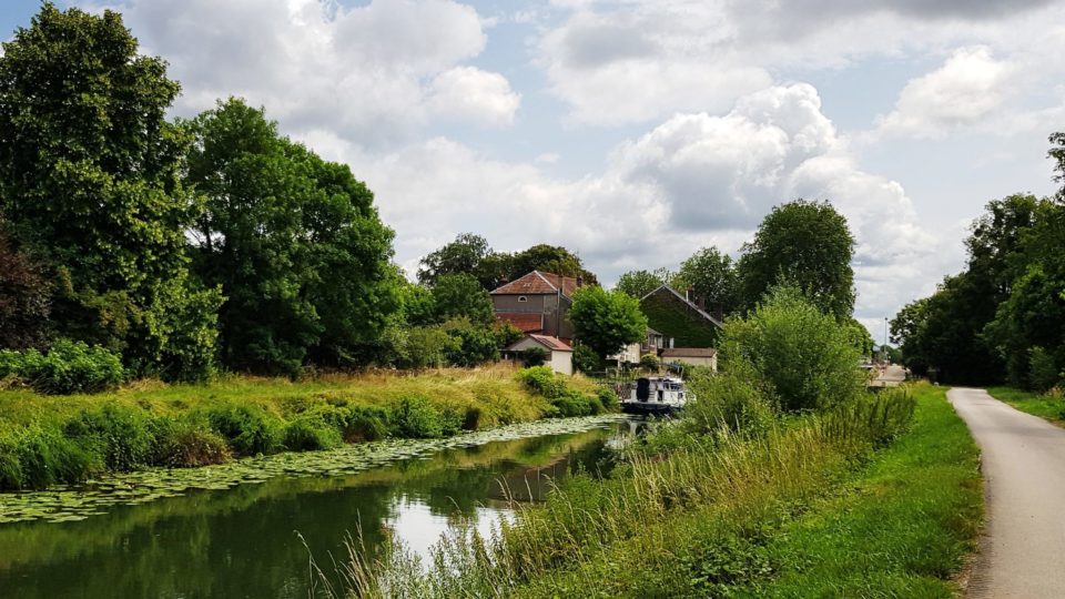Eurovélo 6 à Orchamps © Jura Tourisme 