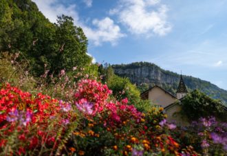 Cascade et reculée de la Frasnée