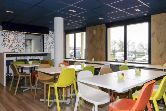 Salle petit déjeuner