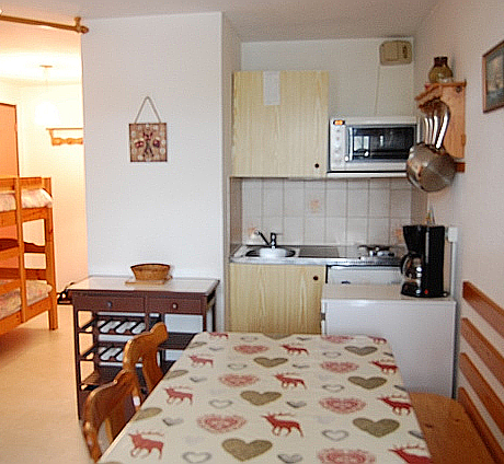 Le Risoux – Studio en résidence – R402BON00