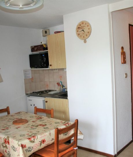 Le Risoux – Studio en résidence – R401CAB00