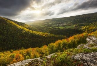 Du lac de l’Abbaye aux Gorges de la Bienne