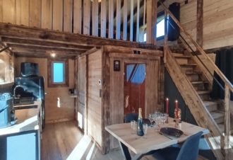 Les Étoiles de Bevy  – Chalet mobile Licorne