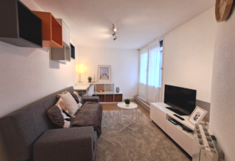 L’Orée des Pistes – Studio en résidence – R302PAT00