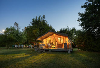 Huttopia – La Plage Blanche