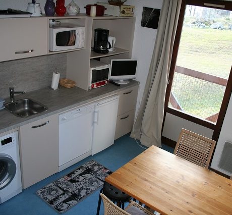 Les Crêtets – Studio en résidence – R432VAZQ00