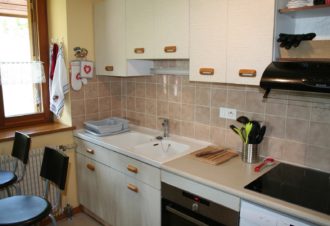 Appartement en maison mitoyenne – R613BAI00