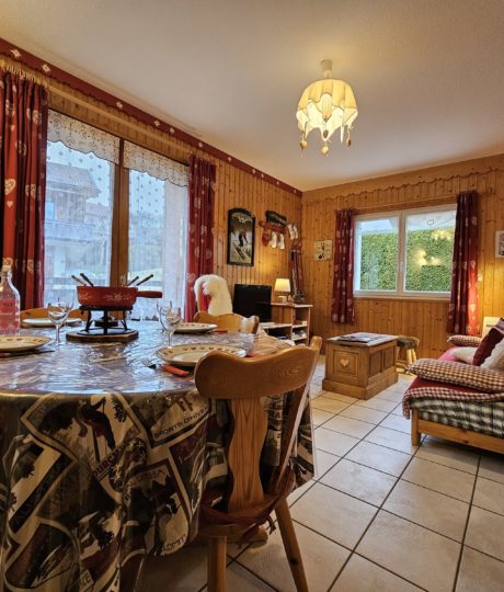 Les Narcisses – Appartement en maison – P403MAR00