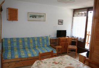 Le Risoux – Studio en résidence – R401CAB00