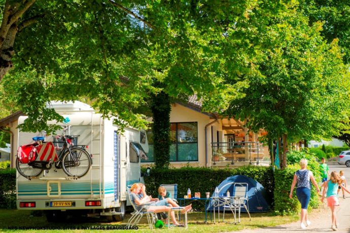 CAMPING SITE ET PAYSAGE BEAUREGARD – CAMPING JURA_2