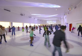 Patinoire/piste de roller de l’Espace des Mondes Polaires Paul-Émile Victor