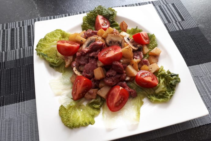 Salade de gésiers de volaille, champignons et pommes de terre