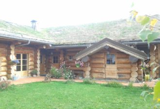 Les Humaneries – Appartement  « Le Lodge Deer » en chalet – B402FLO02