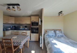 Le Risoux – Studio en résidence – R432BLA00