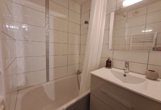 L’Orée des Pistes – Studio en résidence – R302PAT00