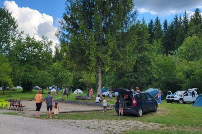 CAMPING DE LA FRAITE JURA LAC DE VOUGLANS