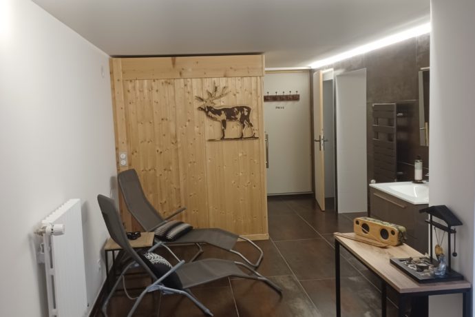 20250820_141025_resized