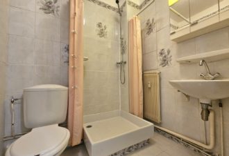 Le Lacuzon – Studio en résidence – R302PAN00