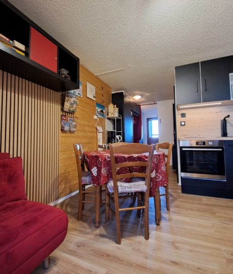 Les Crêtets – Studio mezzanine en résidence – R432BOUR00