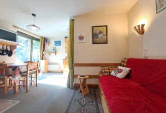 Le cernois- Studio en résidence- P431CON00