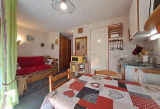 Le cernois- Studio en résidence- P431CON00