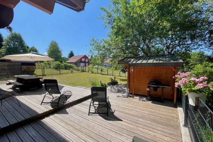 Vue depuis la terrasse en été