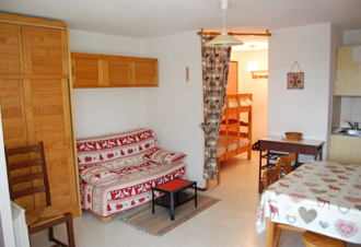 Le Risoux – Studio en résidence – R402BON00