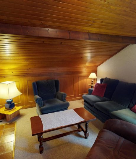 Appartement dans maison des propriétaires – R224REN60