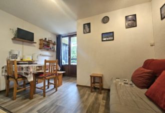 Les Adraits – Studio en résidence – R412BUL00