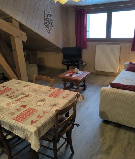 Appartement en maison mitoyenne – R522BAI00
