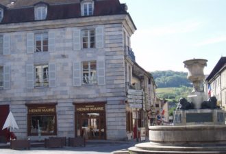 Henri Maire, Les Deux Tonneaux