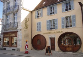 Henri Maire, Les Deux Tonneaux