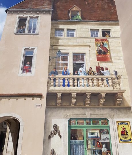 La fresque murale des personnages célèbres de Dole