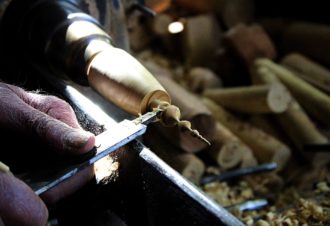 M. Marichy, tourneur sur bois