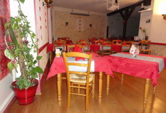 Restaurant – le chapeau rouge