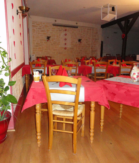 Restaurant – le chapeau rouge