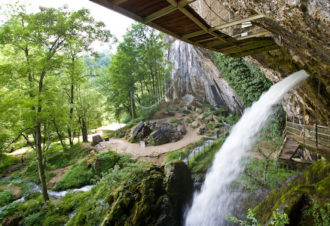 Cascade de Baume-les-Messieurs